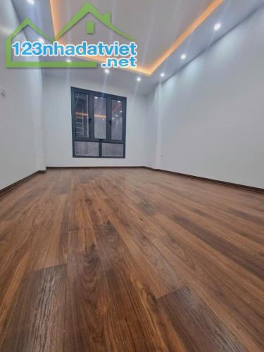bán nhà Đống Đa 56m Thái Thịnh 2 mặt thoáng, cách ô tô 10m