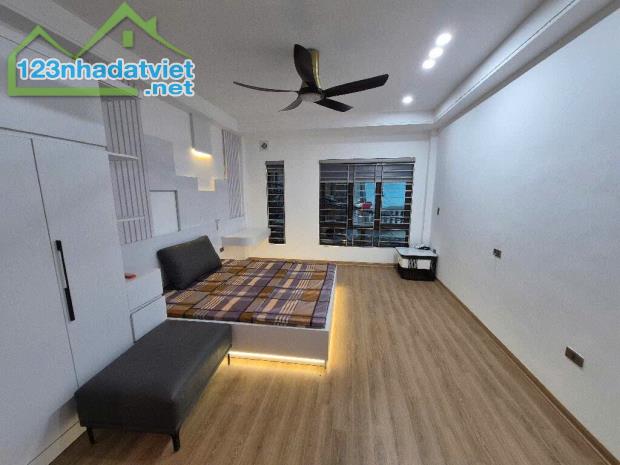 bán nhà Thanh Xuân 38m Bùi Xương Trạch lô góc, đầy đủ nội thất - 2