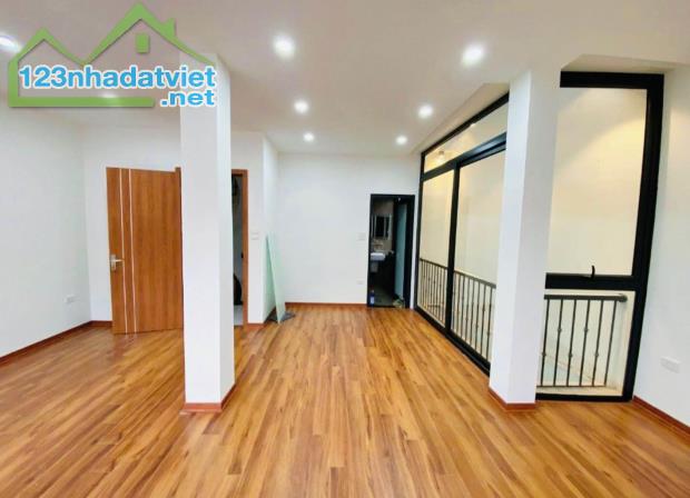 Bán Nhà Trích Sài 91m2 4 tầng MT 4m 13,5 tỷ - Nhà đẹp