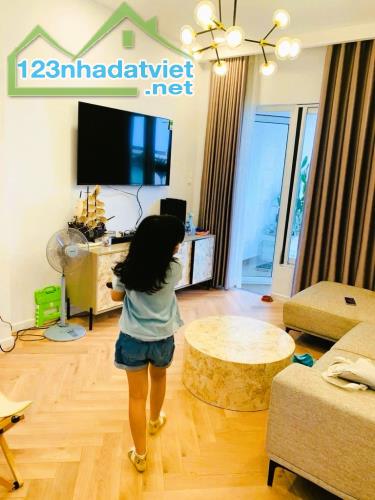 GIẢM 1 TỶ, 4 TẦNG x 49 M2, ÔTÔ VÔ NHÀ, DÒNG TIỀN 240 TRIỆU, KHU PL VIP HUỲNH VĂN BÁNH, PN. - 2