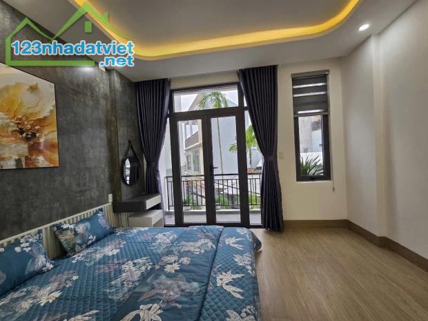 Nhà 3 tầng kiệt otô 5m Tôn Đản. Vừa mới xây full nội thất xịn xò. Giá : 3tỷ250 - 1