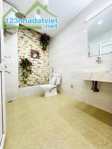 CỰC HÓT NHÀ ĐẸP VÕ CHÍ CÔNG - 3 BƯỚC RA HỒ TÂY, THANG MÁY, 37M2; GIÁ 9.25 TỶ - 4