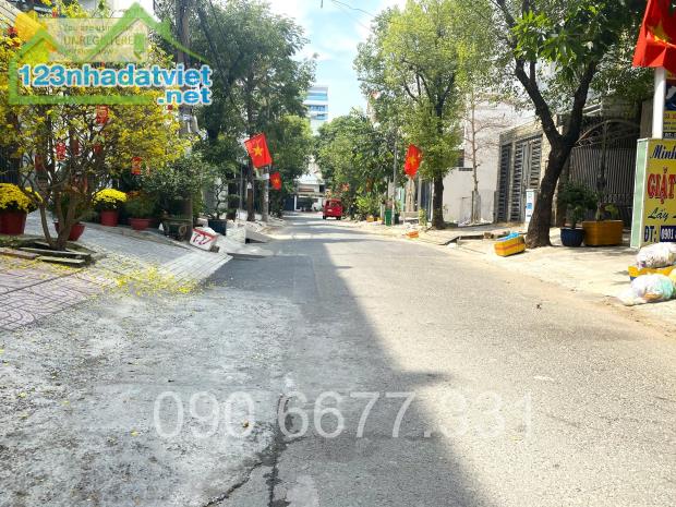 BÌNH THẠNH - KHU PHÂN LÔ - ĐƯỜNG 10M CÓ VỈA HÈ XE HƠI TRÁNH - 84M2 VUÔNG VỨC - 1