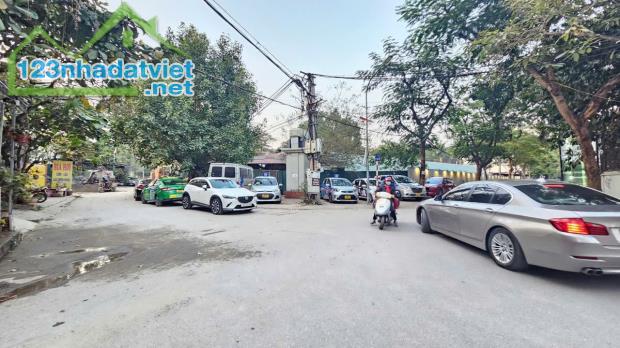 BÁN ĐẤT TÂY HỒ - BA BƯỚC CHÂN RA HỒ TÂY - MẶT NGÕ Ô TÔ