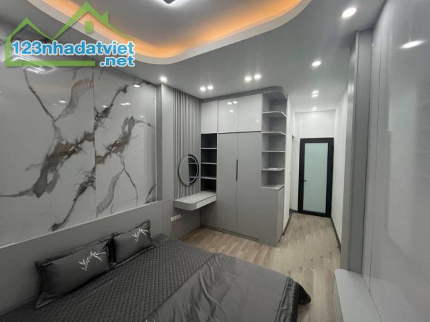 Hiếm - Có 1 không 2 - 52m2 Văn Hội chỉ 9,3 tỷ - Oto phi - Mặt phố giá ngõ - 2