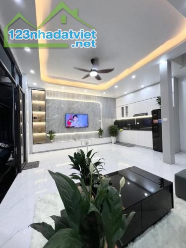 ĐẸP VÔ ĐỐI-MẶT TIỀN SIÊU RỘNG 6 MÉT- Khâm Thiên Gần Ô Chợ Dừa 36m/4Tầng 6.98 Tỷ - 1