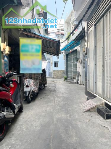 Nhà 4 tầng nở hậu 7.8m hẻm thông Tám Danh P4Q8 - 4