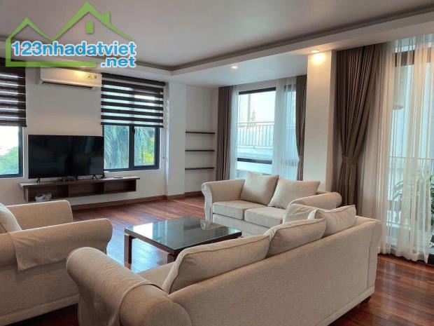Bán Khách sạn mặt phố mặt hồ Ngọc Khánh - 200m2 x 8 tầng - DT 300tr/th - chỉ 150 tỷ. - 3