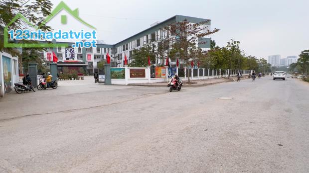 SIÊU HIẾM, ĐẤT VÀNG GIA THƯỢNG 70M, MT4M, VIEW HỒ ĐIỀU HÒA, CÔNG VIÊN NGỌC THỤY. - 3