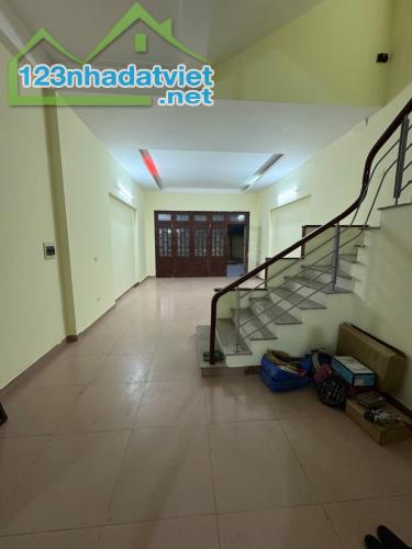 Bán Nhà Riêng La Khê, quận Hà Đông 61m2, 4 Tầng, Giá 17 tỷ - 3