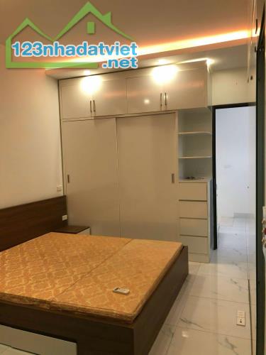 Tìm chủ mới nhà 64m x 3 tầng Ngũ Hiêp. 16 chỗ đỗ cửa. Giá hơn 4 tỷ - 1