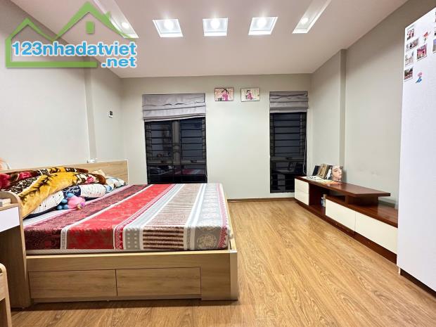 Bán nhà phố Trương Công Giai, Cầu Giấy, 40m2 ô chờ thang máy, ôtô, vỉa hè, kinh doanh 14tỷ - 2