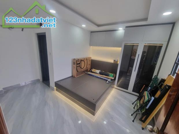 💥 Bán nhà TL47 Q12   ✅ Diện tích: 53m (4.3x12.3) giá 4.7 tỷ   ✅ kết cấu : 1trệt,lửng , 1l - 4