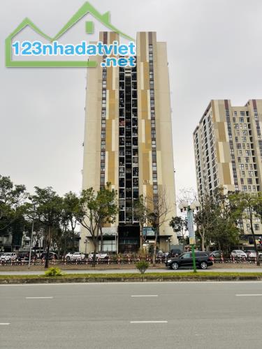 CHUNG CƯ GREEN PARK VIỆT HƯNG_VIEW ĐẸP_TẦNG CAO.DT: 102M².  GIÁ: 5,9TỶ - 4