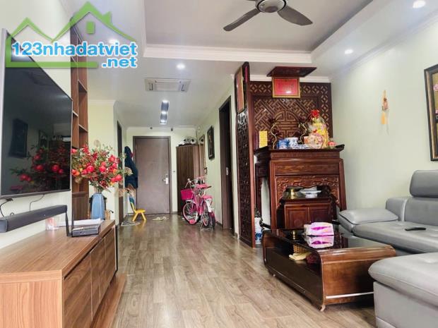 CHUNG CƯ GREEN PARK VIỆT HƯNG_VIEW ĐẸP_TẦNG CAO.DT: 102M².  GIÁ: 5,9TỶ - 3