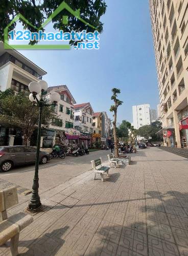 BÁN BIỆT THỰ TRUNG VĂN INTRACOM – 144M², 4 TẦNG, MẶT TIỀN 6.2M – GIÁ 31 TỶ. LH 0868843139. - 2