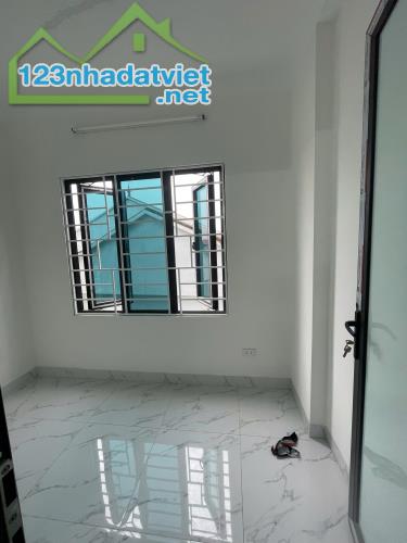 Duy nhất nhà xây độc lập/kiên cố khu dân trí cao ngay gần bến xe+ga tàu trên cao Yên Nghĩa - 3