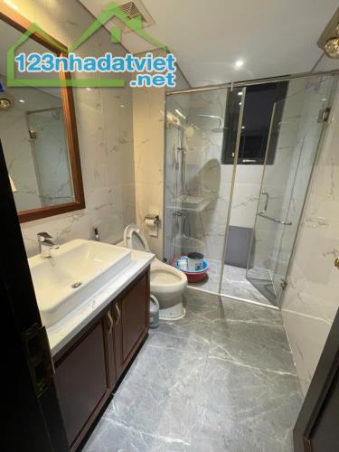 Cho thuê căn hộ cc tại HC Golden City 120m2 full đồ 3pn 2wc giá 25tr - 2