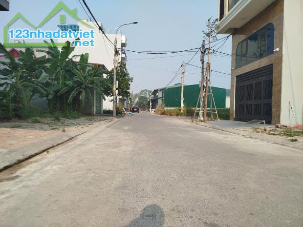 Bán đất đấu giá Lai Xá, đường đôi 24m: DT75m2* giá đầu tư. Ô tô tránh - 3