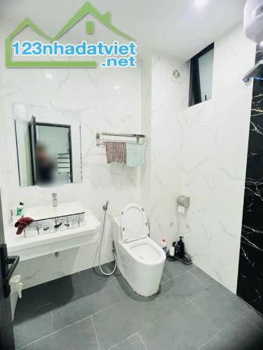 NHỈNH 7 tỷ SIÊU PHẨM THANH XUÂN 42m, 4T, MT3.4m. LH: 0962 630 109 - 3