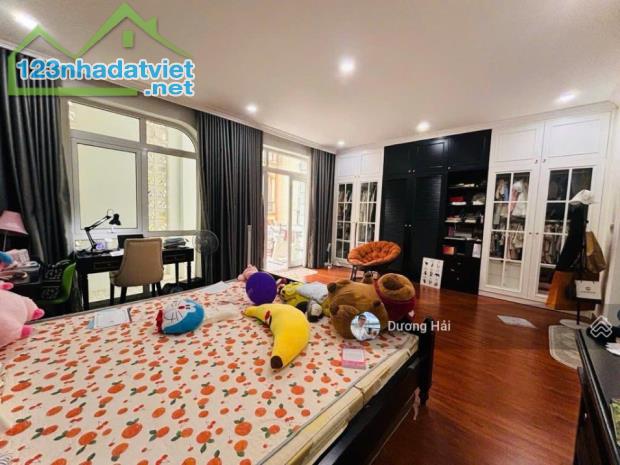 Bán nhà PL Hoàng Quốc Việt - Nghĩa Đô - DT 170m MT 10m - Ô Tô KDVP - Khu Quân Đội - 3
