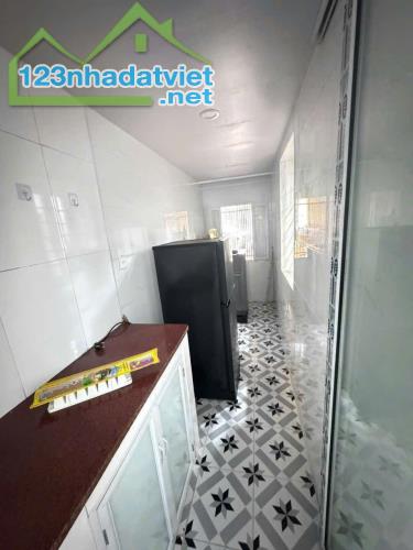 Bán tập thể Giảng Võ, Vũ Thạnh, Đống Đa, T2, 50m2 (24m2 sổ), 2 ngủ, 2.55 tỷ - 2