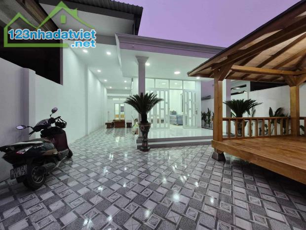 BÁN BIỆT THỰ🏘️SÂN VƯỜN 👉CHỈ HƠN 20TR/M2 👈 💸💸 hơn 6tỷ. 💥Hóc Môn, vị trí đắc địa tương - 1