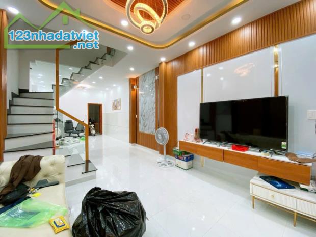 Nhà 4 tầng mới đẹp 100% – HXT thông Nguyễn Văn Khối- Lê Văn Thọ - 55m2 – Giá Chỉ 7.6Tỷ - 2