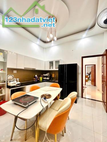 Nhà 4 tầng mới đẹp 100% – HXT thông Nguyễn Văn Khối- Lê Văn Thọ - 55m2 – Giá Chỉ 7.6Tỷ - 4