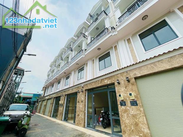 🏡 Chào Mừng Bạn Đến Với Ngôi Nhà Mới Hiện Đại! 🌟 - 4