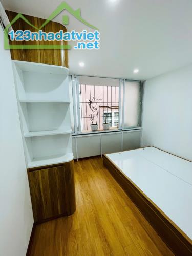 Bán nhà Tập Thể Kim Ngưu, 90m2, 2 tầng , 3 ngủ, full đồ ở luôn, 3.1 tỷ . HIẾM.          + - 1