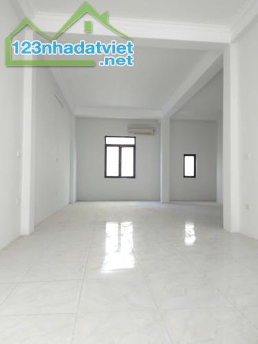 Cầu Giấy nhà đẹp 62m2, mt 5.8m kd, ô tô, sổ vuông đẹp 14 tỷ hơn. - 2