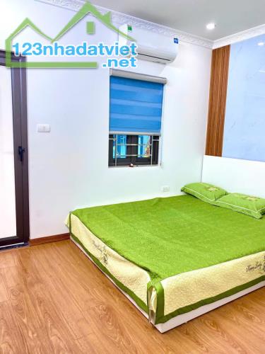 Bán Nhà Khương Trung Thanh Xuân 32m2, 4T,3N, Sổ Đẹp Nở Hậu, Ngõ Rộng Thoáng, Giá Rẻ - 2