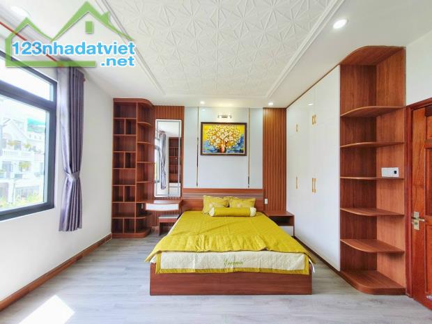 Bán nhà Huỳnh Tấn Phát Nhà Bè 100m2 chỉ 4.9 tỷ ngang 5m - 2