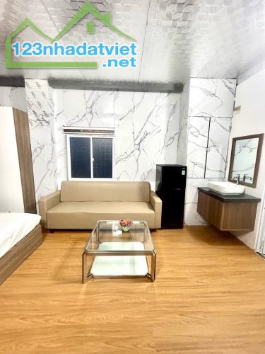 Căn hộ 11 phòng, 4 tầng, 120m2, Ra Phạm Văn Đồng, Doanh thu 50 triệu/Tháng, Giá 14 tỷ. - 2