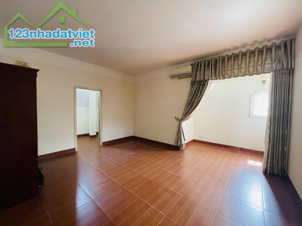 Bán nhà Biệt thự Khu Thảo Điền, MT đường số 6 - Trần Ngọc Diện, 20x38m, 3T, 120 tỷ. - 3