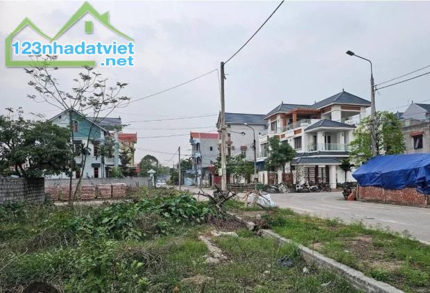 Cần bán gấp lô đất Do Nha, Tân Tiến, An Dương .2,15tỷ. 100 m2. - 2