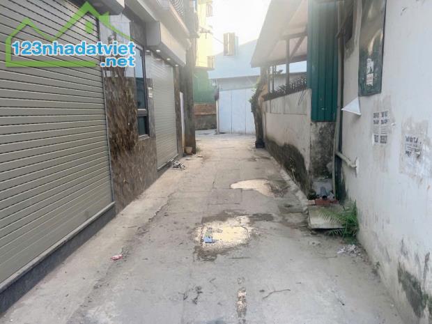 BÁN NHÀ ĐẠI MỖ - NAM TỪ LIÊM 30m – HÀNG XÓM VINCOM - 5,7ty - 2