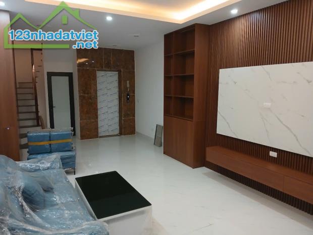 PHỐ ĐẠI MỖ – 48/52M² – GIÁ NHỈNH 8 TỶ – NHÀ ĐẸP XÂY MỚI – THANG MÁY – Ô TÔ ĐỖ CỔNG 🔥 - 3