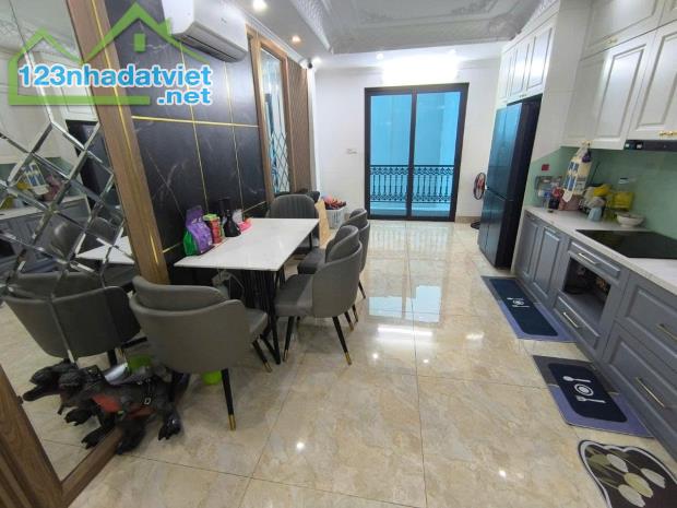 Bán nhà khu Phúc Đồng 40m 6 tầng MT 3.6 Giá 11.9 Tỷ Long Biên - 2
