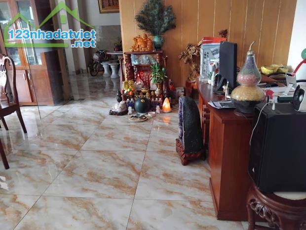 MẶT TIỀN ĐƯỜNG LIÊN PHƯỜNG, DT 158M²x 4T, DÒNG TIỀN 1TỶ/NĂM, PHƯỚC LONG B - 2