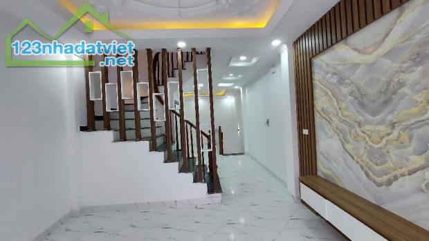 SĐCC nhà Thanh Trì 47m² 4 Tầng – Gara Ô tô – Gần trường THPT Đông Mỹ, chỉ 5.84 TỶ - 2