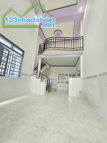 Nhà 2tầng, 94m2, ấp Tân Thới 2, Tân Hiệp,Hóc Môn