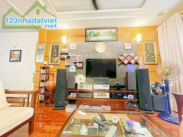 Bán 56m - 5 Tầng. ( Trung Kính ) Cầu Giấy. ô tô - 2