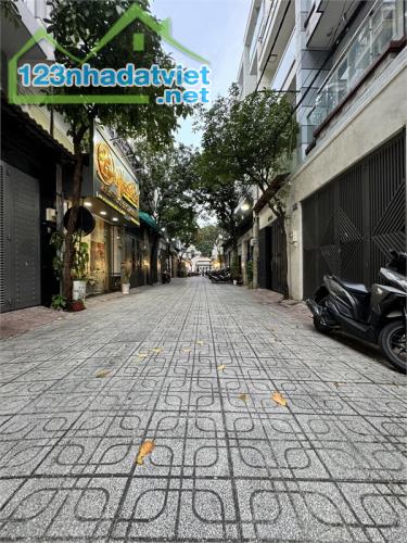 Bán nhà đường Thống Nhất, Phường 11. Hẻm 6m ngắn 1 trục, Giá rẻ chir7,95 tỷ - 1