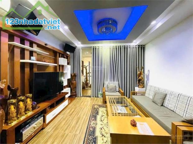 Bán nhà đường Thống Nhất, Phường 11. Hẻm 6m ngắn 1 trục, Giá rẻ chir7,95 tỷ - 3