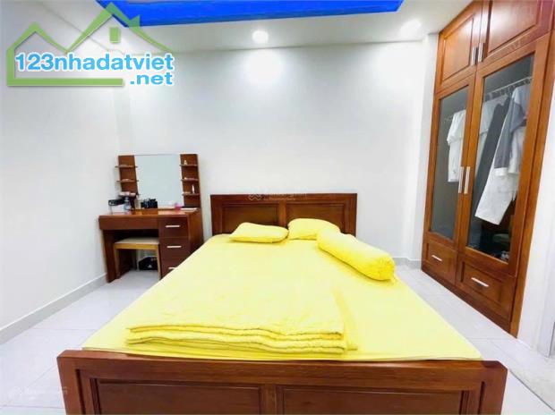 Bán nhà đường Thống Nhất, Phường 11. Hẻm 6m ngắn 1 trục, Giá rẻ chir7,95 tỷ - 4