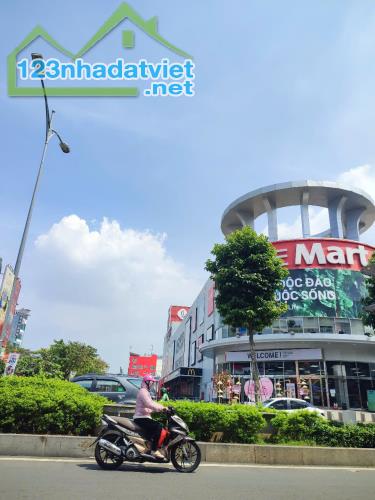 BÁN NHÀ ĐỐI DIỆN LOTE MART, 5 TẦNG, HẺM XE HƠI, NHÀ MỚI. - 2