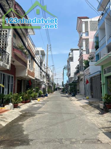 Bán nhà 345/ Hà Huy Giáp, P. Thạnh Lộc, Quận 12. DT: 4,2 x 14,2m, giá 5 tỷ - 1