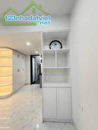 Bán Gấp Nhà Tập Thể Tầng 1 Tại Hoàng Mai, 22m2, Chỉ Còn 1.3 Tỷ. - 3